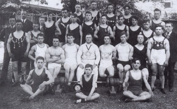 groepsfoto Olympia in 1929